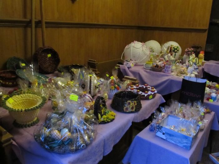 Kiermasz charytatywny dla Michała przygotowany przez Szkołę Podstawową w Szczurach