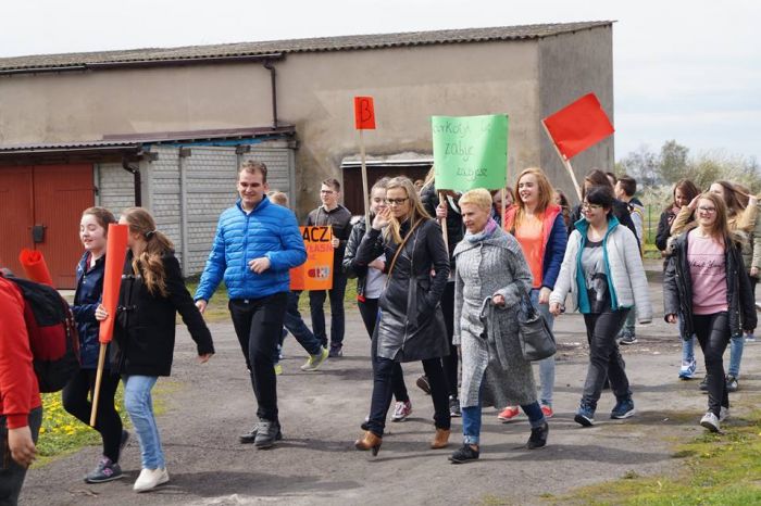 Apel i marsz przeciwko dopalaczom i narkotykom.