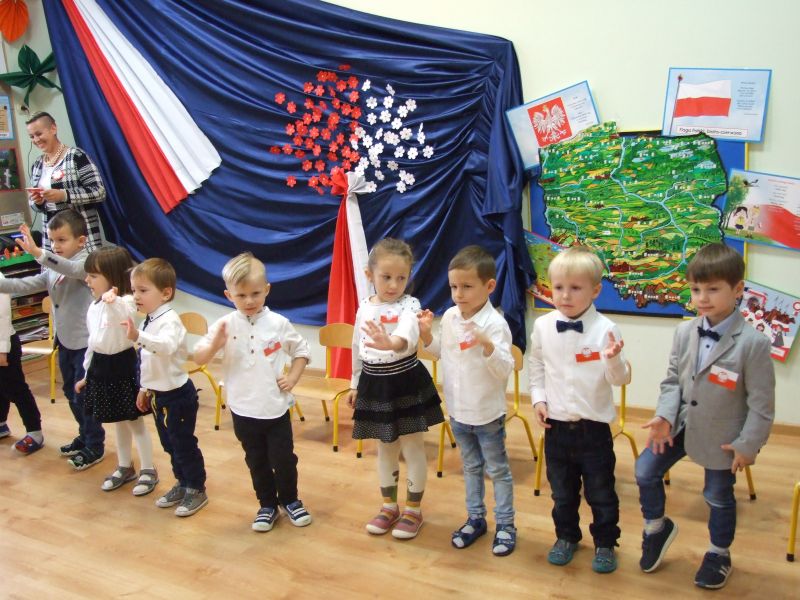 Pasowanie na przedszkolaka  w Przedszkolu w Biniewie