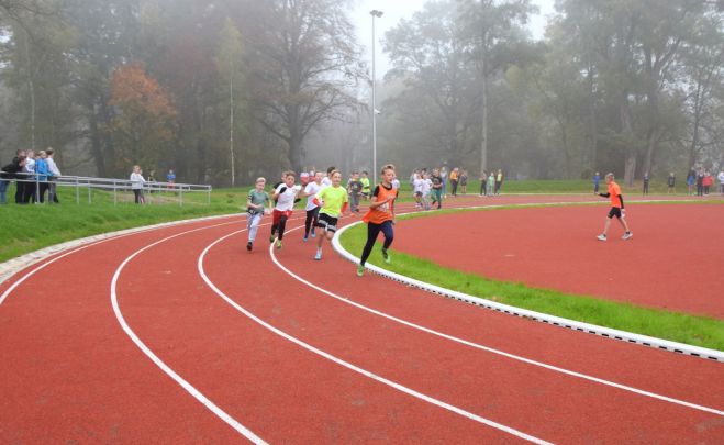 Gminne Biegi Lekkoatletyczne w Lewkowie.